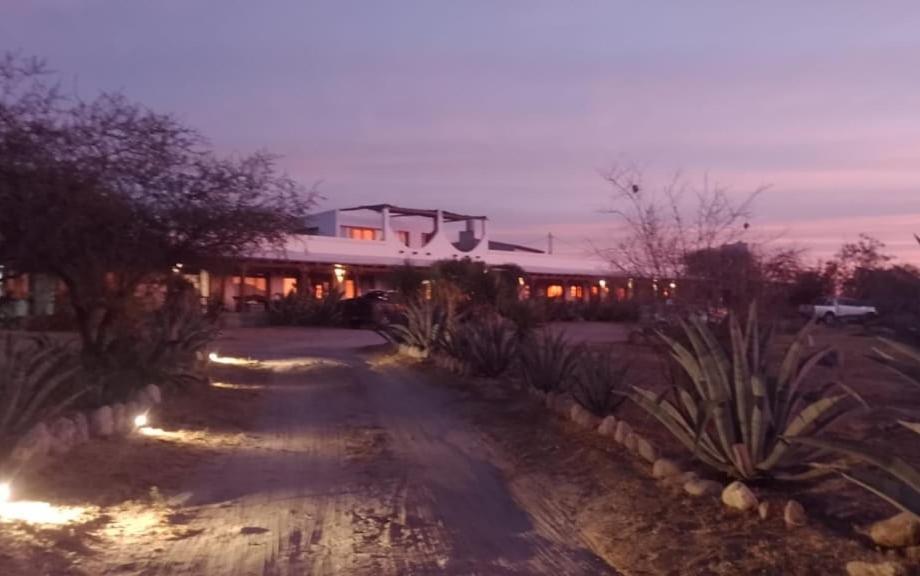 Hotel Texas Cafayate Exterior photo